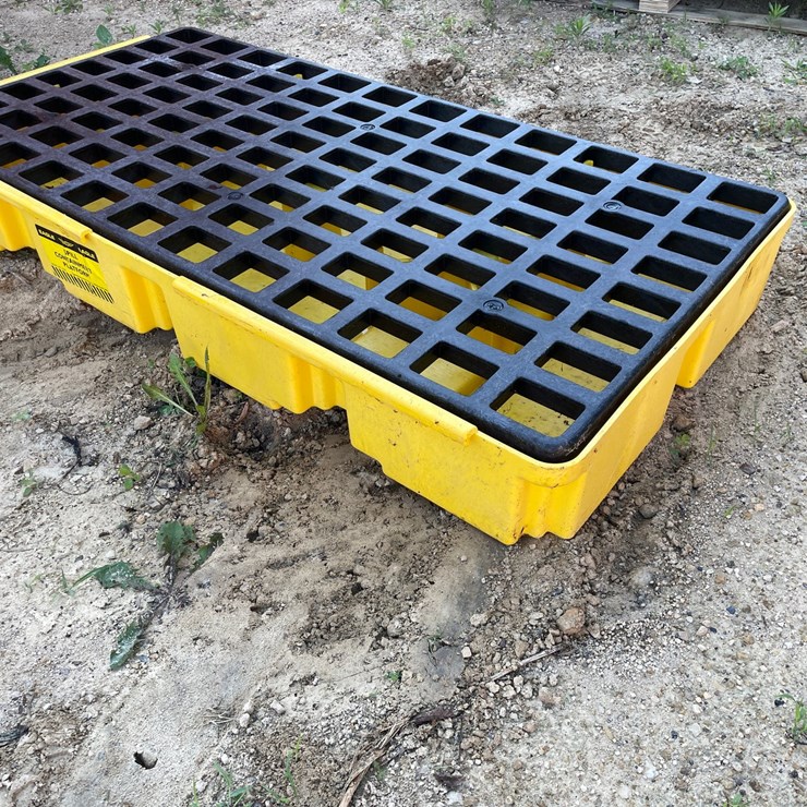 #3590 • Eagle Spill Containment Platform