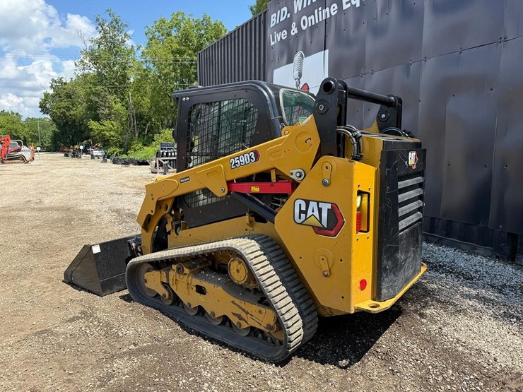 2023-caterpillar-259d3-image-2