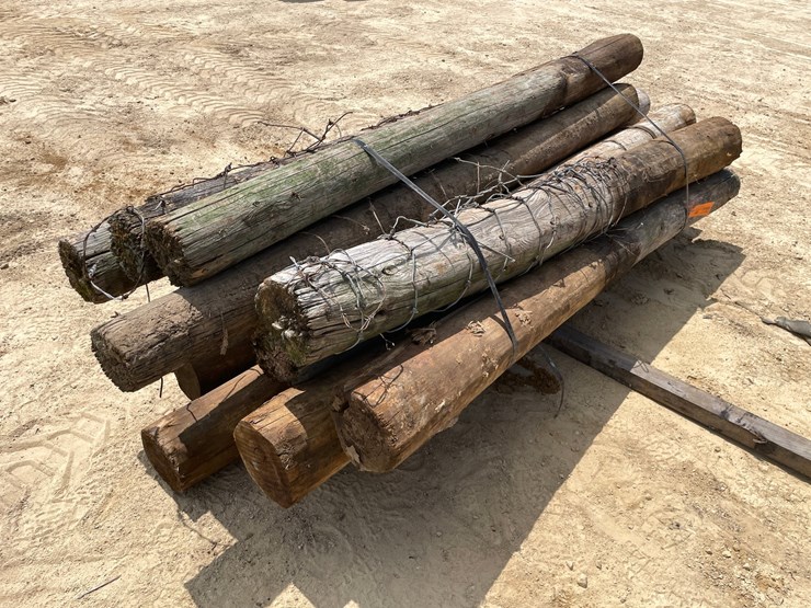 #3617-•-bundle-of-used-round-posts-image-2