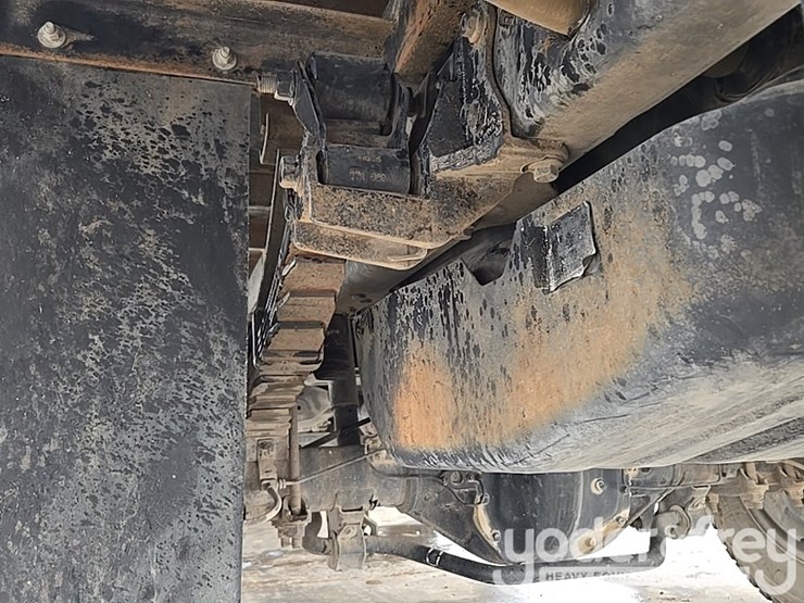 2017-ford-f550-image-18