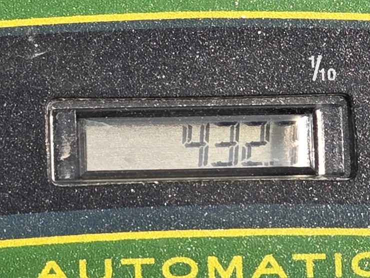 john-deere-lt170-image-4