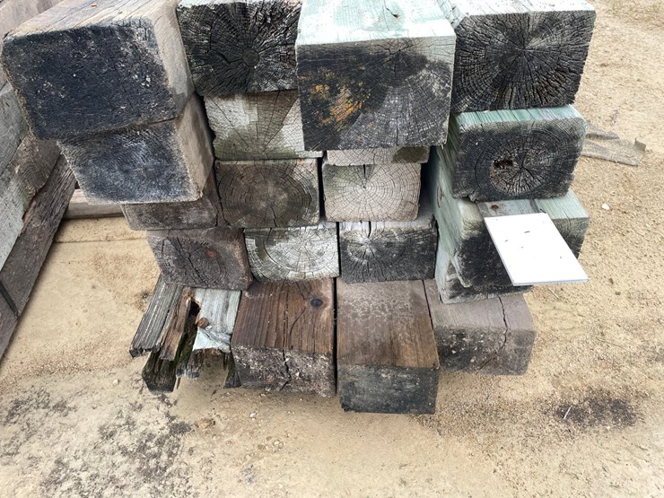 #3631-•-bundle-of-used-guard-rail-posts-image-5