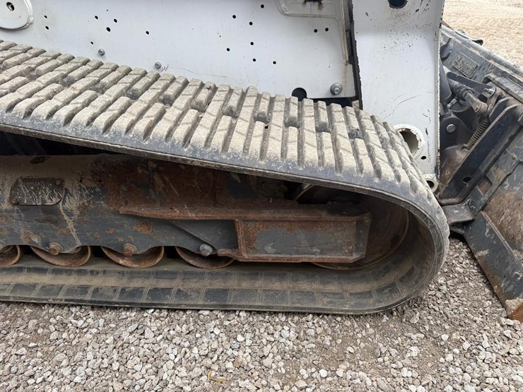 2019-bobcat-t770-image-14