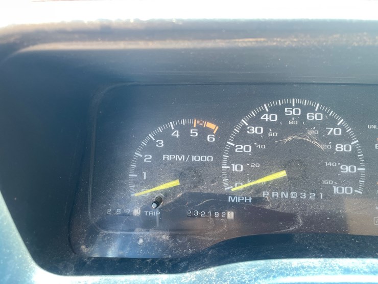 #207-•-1996-cheverloet-silverado-1500-(has-wi-title)-image-45