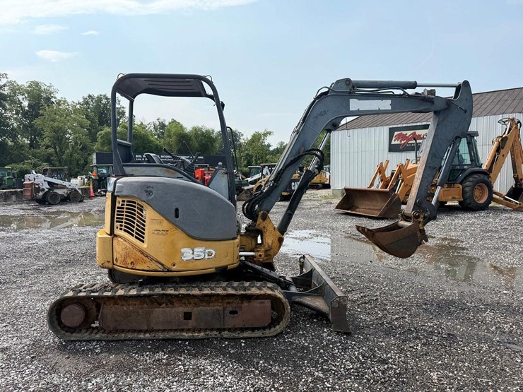 deere-35d-image-5
