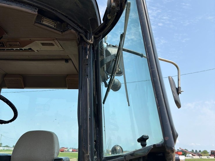 john-deere-4450-image-34