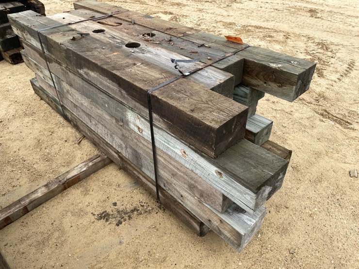#3624-•-bundle-of-used-guard-rail-posts-image-3