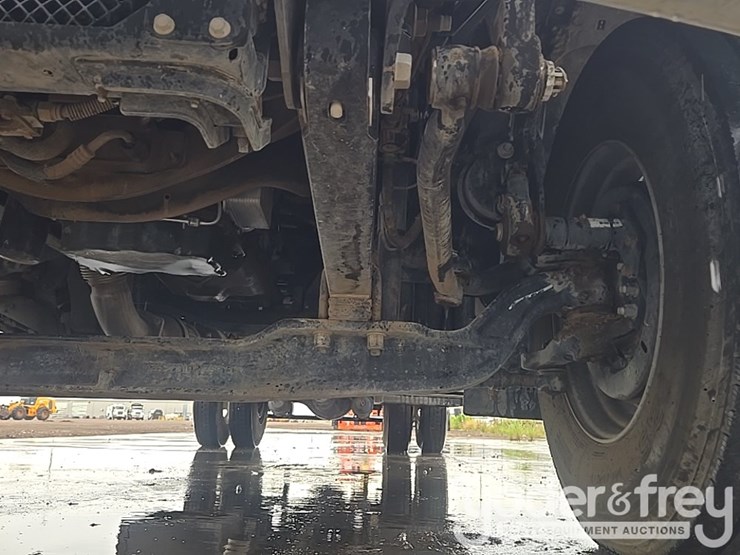 2019-ford-f750-image-17