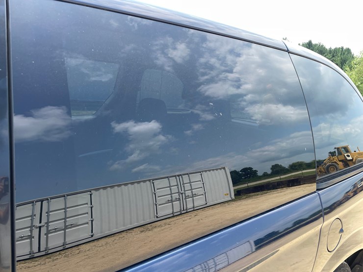 2006-chrysler-town-&-country-image-14