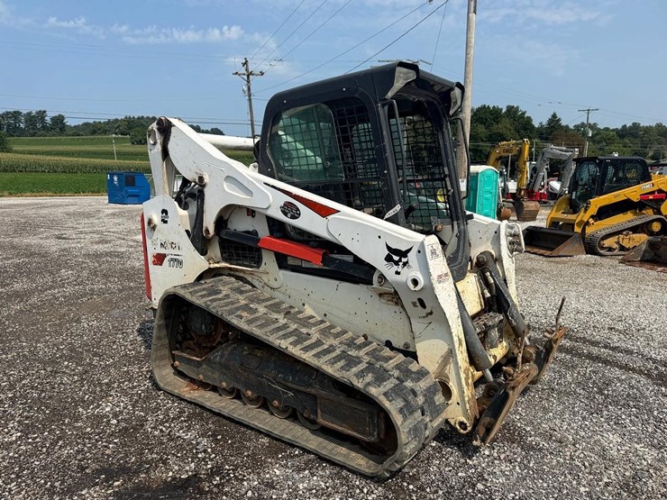 2020-bobcat-t770-image-6