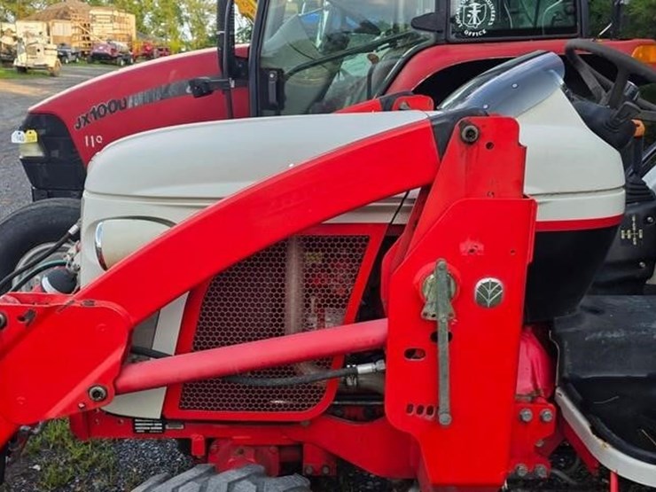 new-holland-boomer-8n-image-11