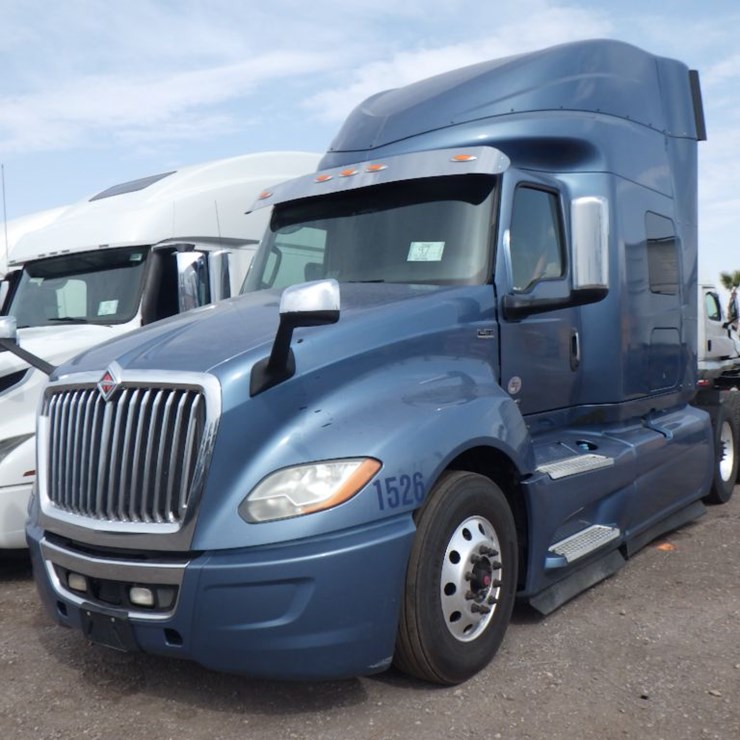 2019 INTERNATIONAL LT