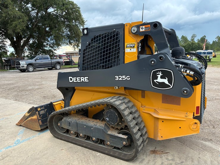 2025-deere-325g-image-3