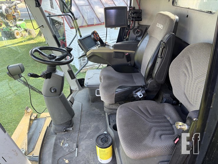2011-claas-lexion-760-image-23