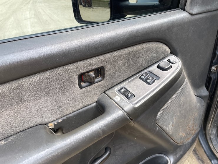 2003-chevrolet-silverado-2500hd-image-35