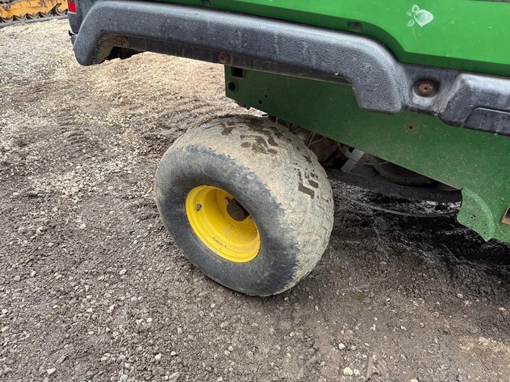 2014-john-deere-gator-tx-image-11