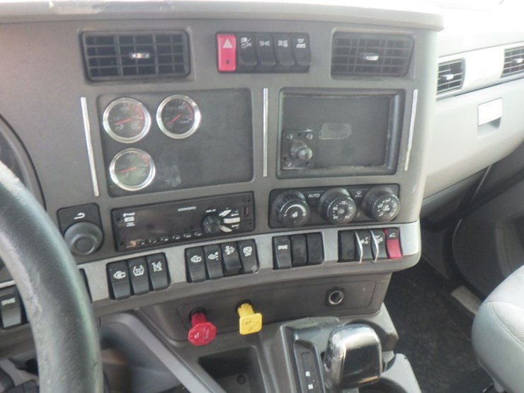2017-kenworth-t680-image-20