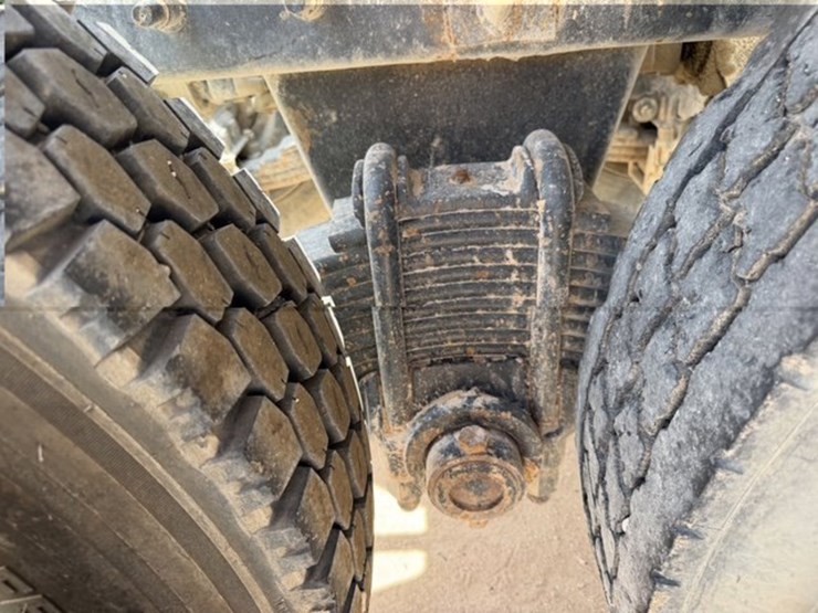 2005-mack-chn613-image-5