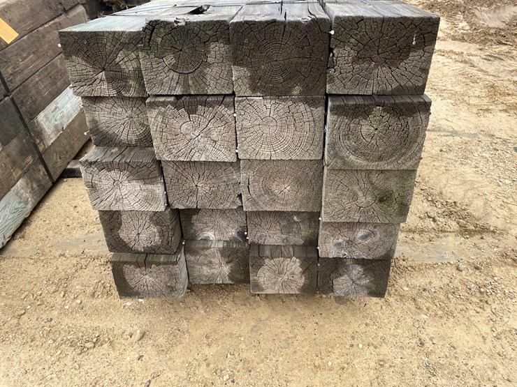#3628-•-bundle-of-used-guard-rail-posts-image-9