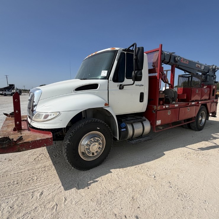 2019 INTERNATIONAL DURASTAR 4300