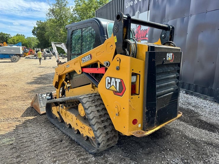 2023-caterpillar-259d3-image-4
