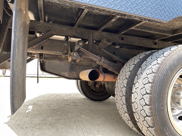 2015-ford-f550-image-59