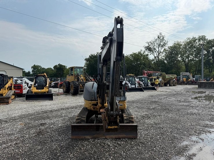 deere-35d-image-7