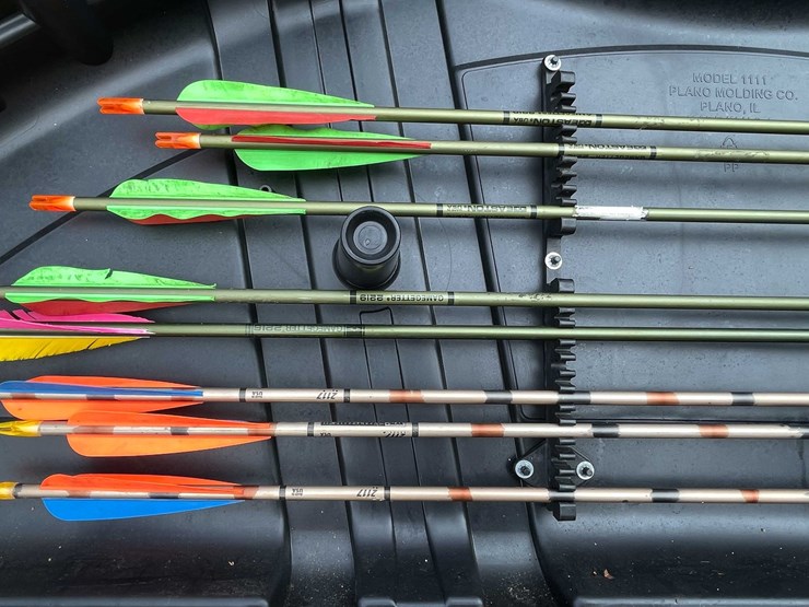 #5715-•-hoyt-usa-bow-image-10