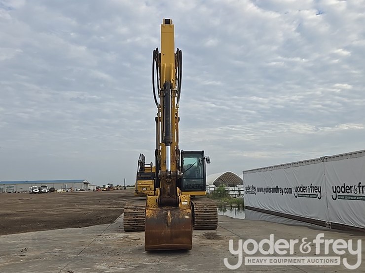2019-caterpillar-336-image-8