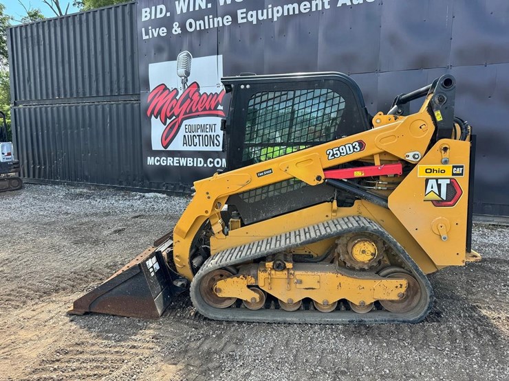 2023-caterpillar-259d3-image-3