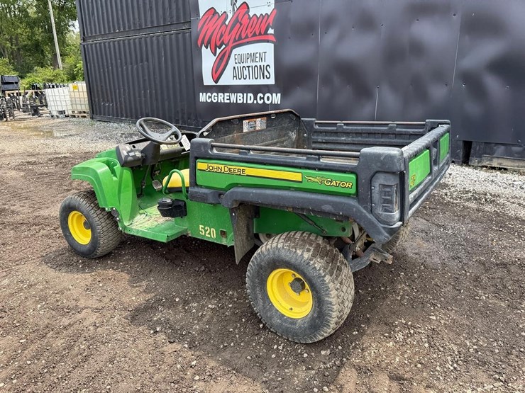 2014-john-deere-gator-tx-image-2