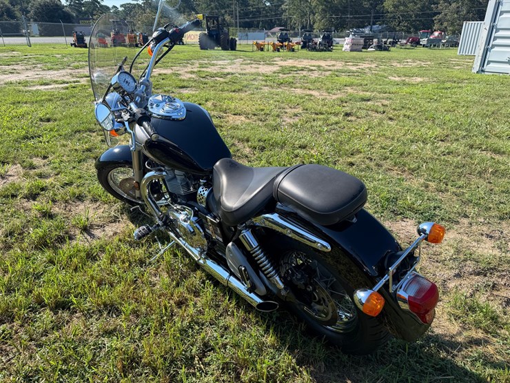 #108-•-2002-triumph-americain-motorcycle-image-2