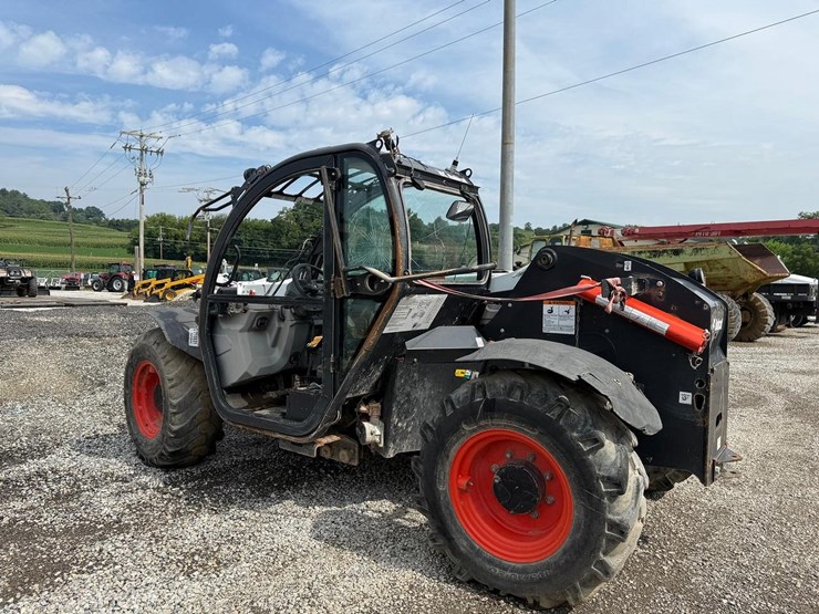 2022-bobcat-tl619-image-2