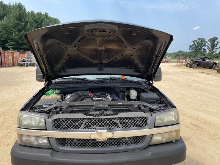 2003-chevrolet-silverado-2500hd-image-99