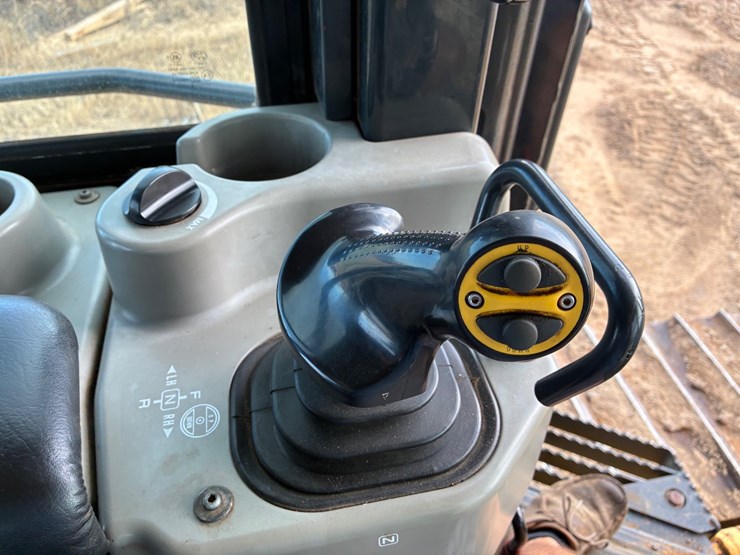 komatsu-d39px-24-image-8