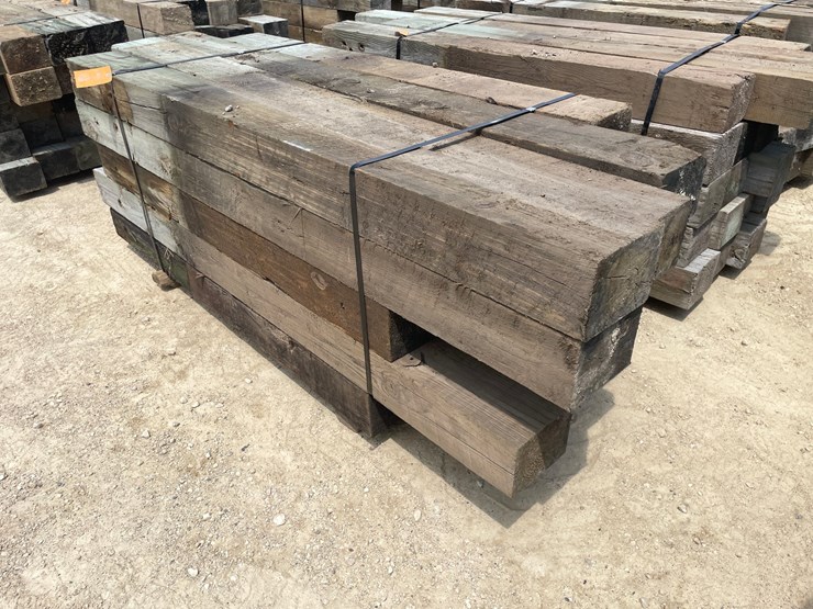 #3604-•-bundle-of-used-guard-rail-posts-image-1