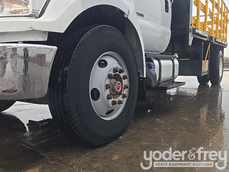 2019-ford-f750-image-9