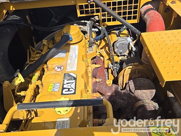 2019-caterpillar-336-image-65