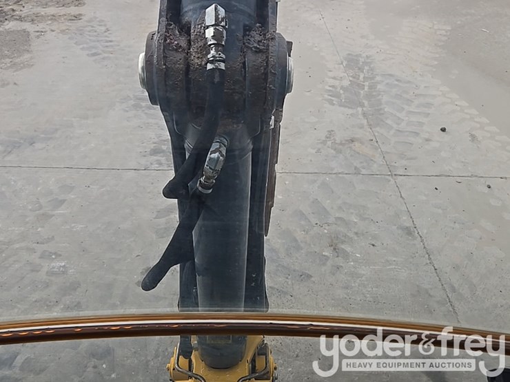 2014-deere-310sk-image-40