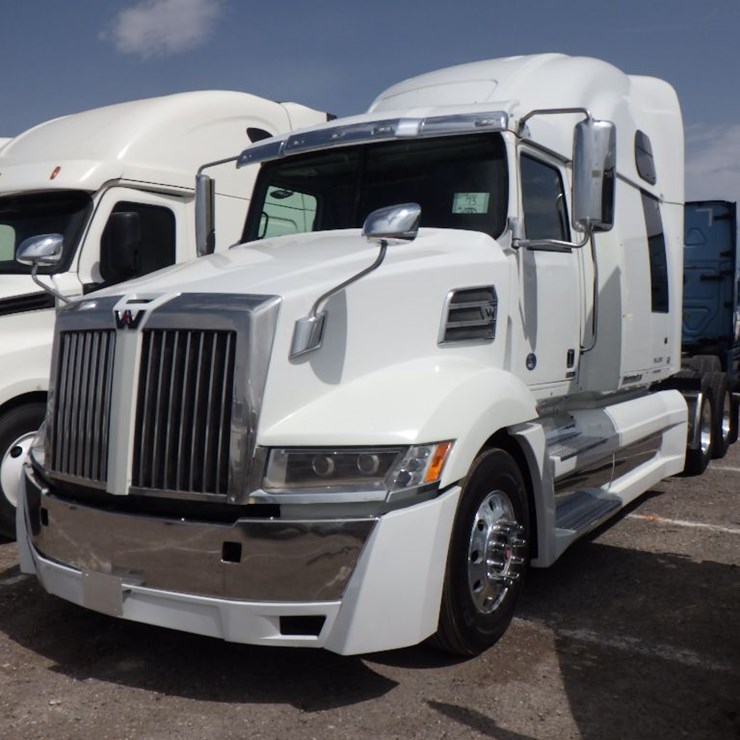 2020 WESTERN STAR 5700XE