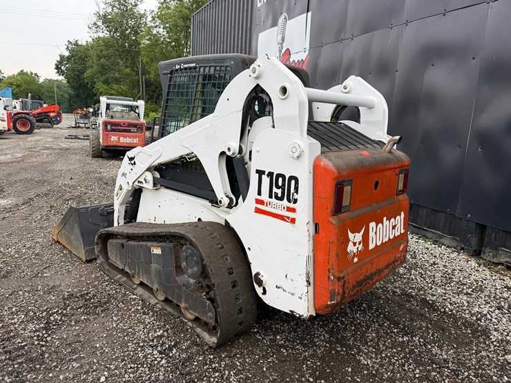 2005-bobcat-t190-image-2