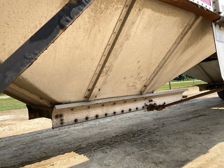 2011-merritt-42'-hopper-image-25