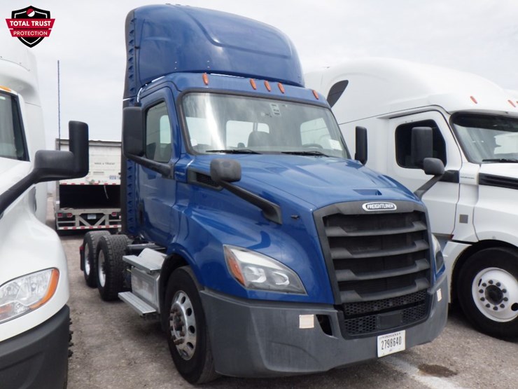 2020-freightliner-cascadia-116-image-3