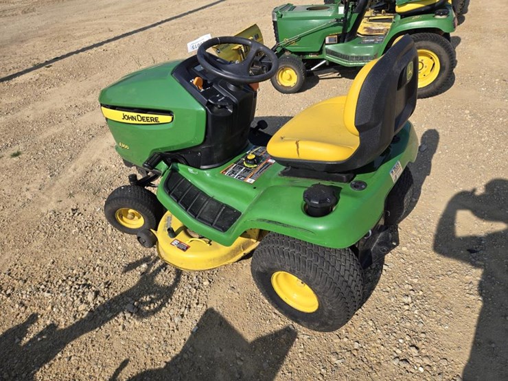 john-deere-x300-image-10
