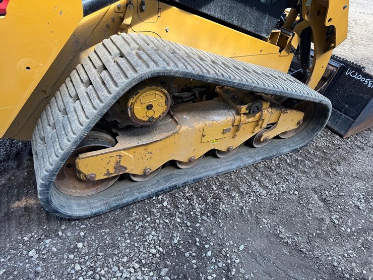 2023-caterpillar-259d3-image-19