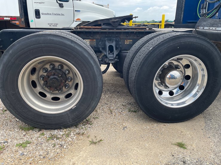 2022-kenworth-t680-image-17
