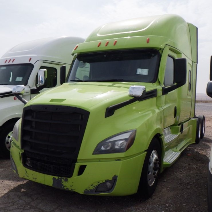 2023 FREIGHTLINER CASCADIA 126