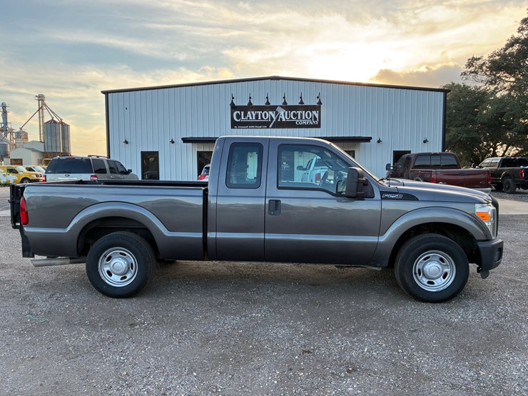 2010-ford-f250-image-1