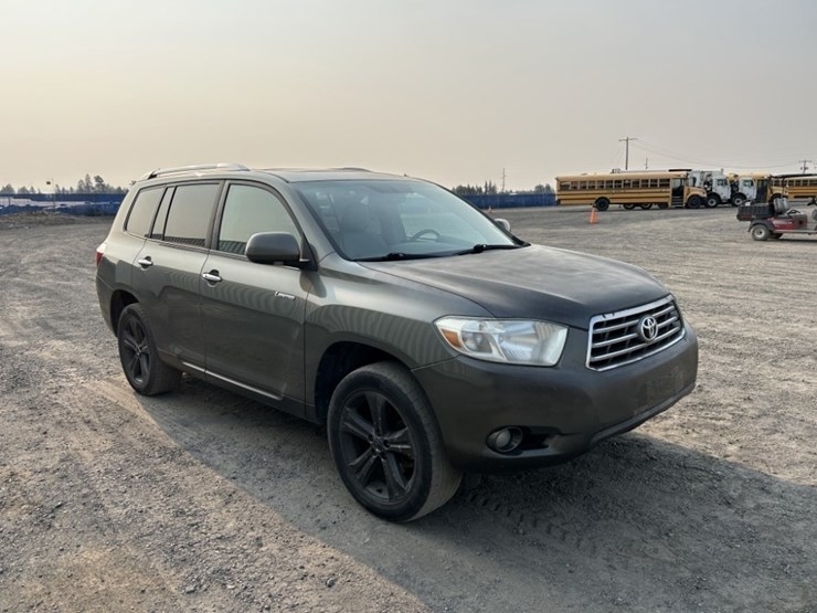 2010-toyota-highlander-image-7