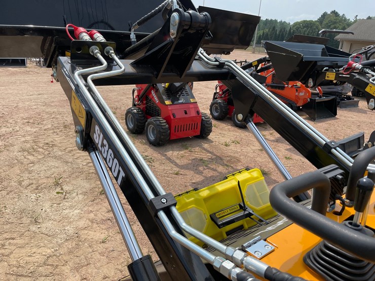 #5593-•-mms-ms360t-mini-tracked-skid-steer-loader-(mosinee,-wi)-image-10